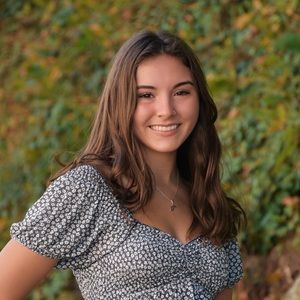 Meet your Posher, Julia